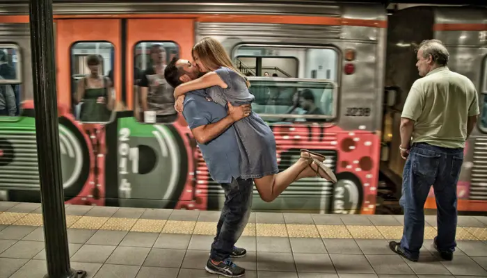 videoskopisi_gamou_stin_athina